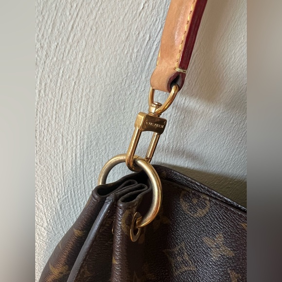 Louis Vuitton Monogram Canvas Metis Bag - Picture 5 of 11